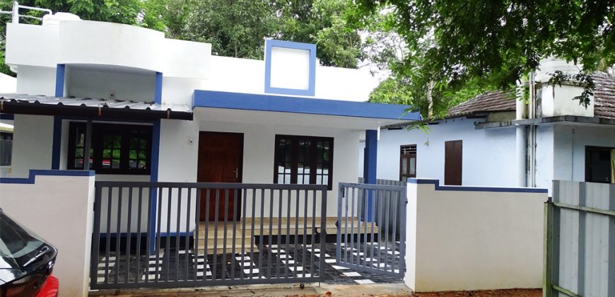 House for sale cherthala near maruthorvattom temple