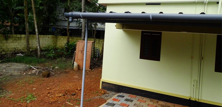 house for sale in Puthanangadi Muhamma