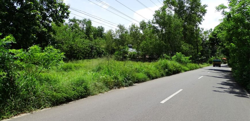 Land for sale in koottuveli Thiruvizha